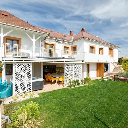 Villa Kumbhaka